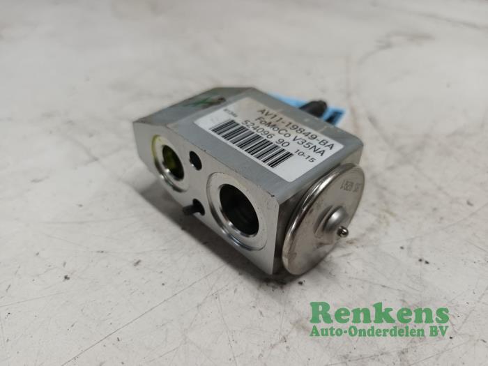 AC expansion valve from a Ford B-Max (JK8) 1.0 EcoBoost 12V 100 2016