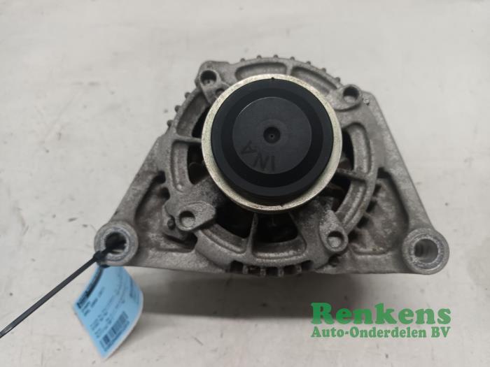 Gebrauchte Dynamo Opel Corsa E 1.2 16V Preis € 50,00 Margenregelung angeboten von Renkens Auto-Onderdelen B.V.