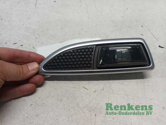Front wing indicator, right from a Opel Zafira (M75) 2.0 16V Turbo OPC 2010