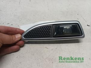 Used Front wing indicator, right Opel Zafira (M75) 2.0 16V Turbo OPC Price € 20,00 Margin scheme offered by Renkens Auto-Onderdelen B.V.