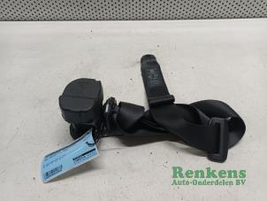 Used Rear seatbelt, right Opel Frontera (6B) 3.2 V6 24V Price € 40,00 Margin scheme offered by Renkens Auto-Onderdelen B.V.