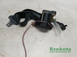 Used Rear seatbelt, left Renault Clio II (BB/CB) 1.4 16V Price € 35,00 Margin scheme offered by Renkens Auto-Onderdelen B.V.
