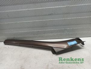 Used A-pillar cover, right Renault Scénic III (JZ) 1.5 dCi 105 Price € 50,00 Margin scheme offered by Renkens Auto-Onderdelen B.V.