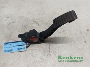 Used Accelerator pedal Citroen C1 1.0 12V Price € 30,00 Margin scheme offered by Renkens Auto-Onderdelen B.V.