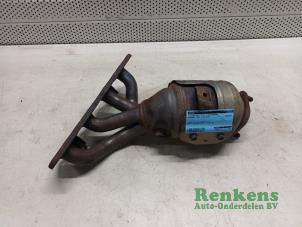 Used Exhaust manifold + catalyst Hyundai iX20 (JC) 1.4i 16V Price on request offered by Renkens Auto-Onderdelen B.V.