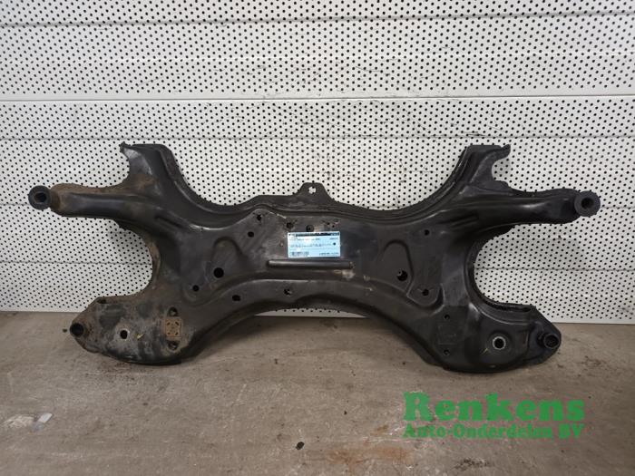 Used Subframe Toyota Corolla Verso (R10/11) 1.8 16V VVT-i Price € 70,00 Margin scheme offered by Renkens Auto-Onderdelen B.V.