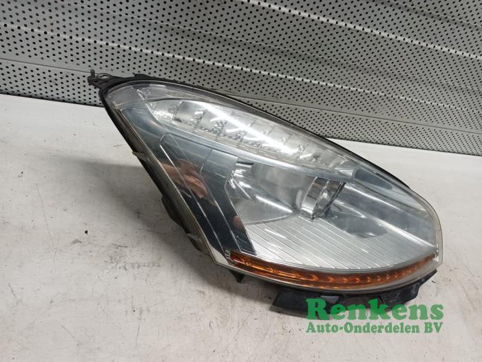 Headlight, right from a Citroën C4 Picasso (UD/UE/UF) 2.0 HDiF 16V 135 2007