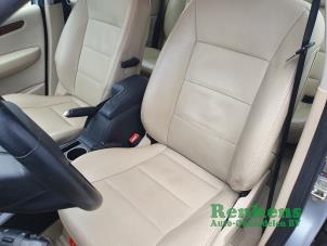 Used Set of upholstery (complete) Mercedes B (W245,242) 2.0 B-200 CDI 16V Price on request offered by Renkens Auto-Onderdelen B.V.
