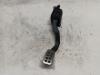 Accelerator pedal from a Peugeot 206+ (2L/M) 1.1 XR,XS 2012