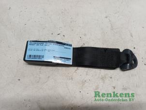 Used Rear seatbelt buckle, centre Peugeot 206+ (2L/M) 1.1 XR,XS Price € 15,00 Margin scheme offered by Renkens Auto-Onderdelen B.V.