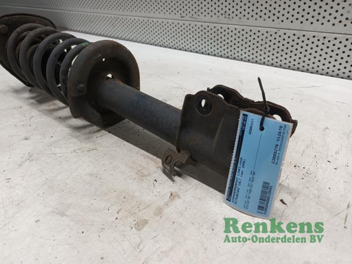 Front shock absorber rod, left from a Mitsubishi Colt (Z2/Z3) 1.5 DI-D 12V HP 2006