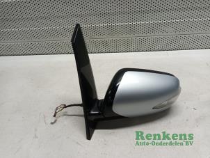 Used Wing mirror, left Mitsubishi Grandis (NA) 2.4 16V MIVEC Price on request offered by Renkens Auto-Onderdelen B.V.