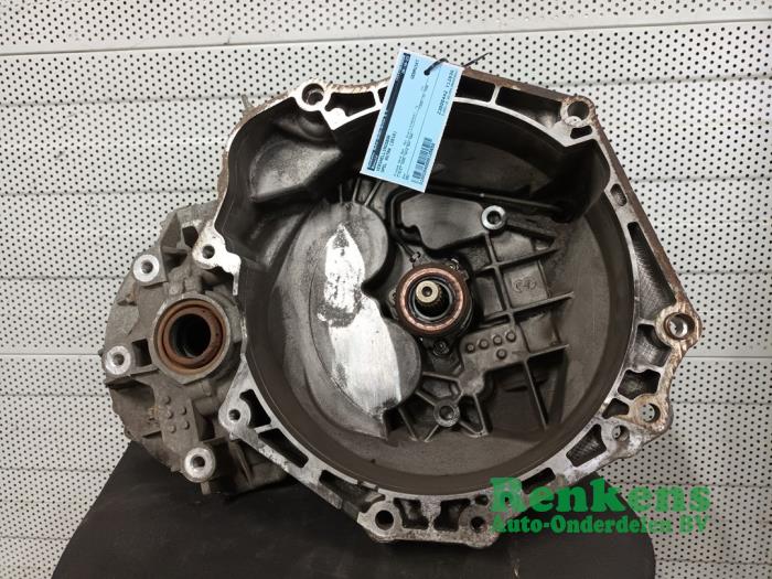 Gebrauchte Getriebe Opel Astra H GTC (L08) 1.6 16V Turbo Preis auf Anfrage angeboten von Renkens Auto-Onderdelen B.V.