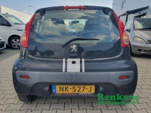Gebrauchte Stoßstange hinten Peugeot 107 1.0 12V Preis auf Anfrage angeboten von Renkens Auto-Onderdelen B.V.