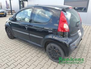 Used Sill, left Peugeot 107 1.0 12V Price on request offered by Renkens Auto-Onderdelen B.V.
