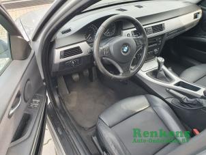 Used Airbag set + module BMW 3 serie (E90) 320i 16V Price on request offered by Renkens Auto-Onderdelen B.V.