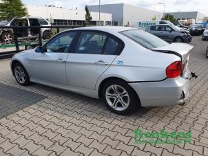 Used Rear door 4-door, left BMW 3 serie (E90) 320i 16V Price on request offered by Renkens Auto-Onderdelen B.V.