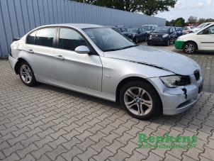 Used Front door 4-door, right BMW 3 serie (E90) 320i 16V Price on request offered by Renkens Auto-Onderdelen B.V.