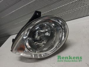 Used Headlight, right Kia Picanto (BA) 1.1 12V Price € 60,00 Margin scheme offered by Renkens Auto-Onderdelen B.V.