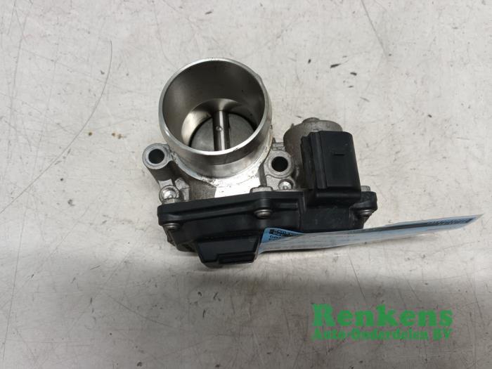 Gebrauchte Drosselklappengehäuse Ford Focus 3 Wagon 1.0 Ti-VCT EcoBoost 12V 125 Preis € 35,00 Margenregelung angeboten von Renkens Auto-Onderdelen B.V.