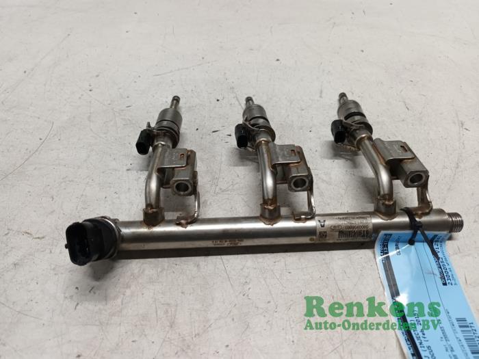 Usagé Système d'injection Ford Focus 3 Wagon 1.0 Ti-VCT EcoBoost 12V 125 Prix € 125,00 Règlement à la marge proposé par Renkens Auto-Onderdelen B.V.