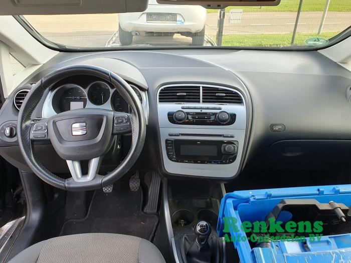 Juego y módulo de airbag de un Seat Altea XL (5P5) 1.4 TSI 16V 2010