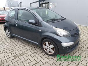 Used Sill, right Toyota Aygo (B10) 1.4 HDI Price on request offered by Renkens Auto-Onderdelen B.V.