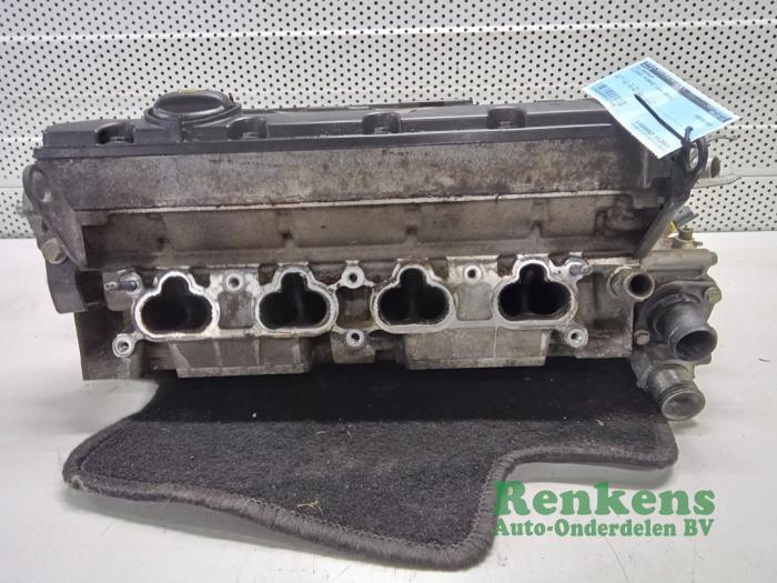 Cylinder head Citroen Xsara Picasso 2.0 16V - RFN