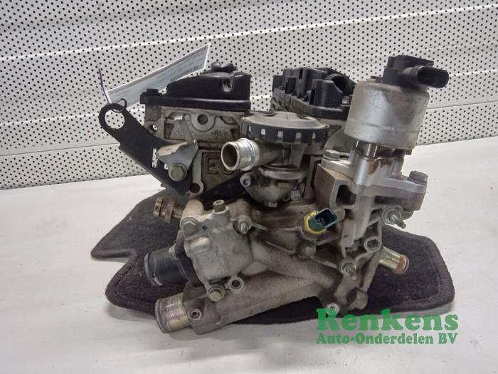 Cylinder head Citroen Xsara Picasso 2.0 16V - RFN