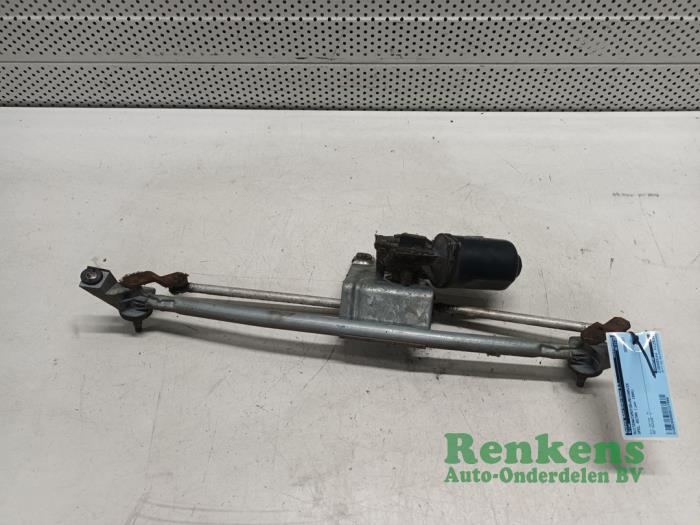 Wiper motor + mechanism from a Opel Astra F (53/54/58/59) 1.8i GL/GT/GLS/CD 1994