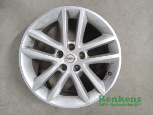 Used Set of sports wheels Opel Astra H Twin Top (L67) 1.8 16V Price on request offered by Renkens Auto-Onderdelen B.V.