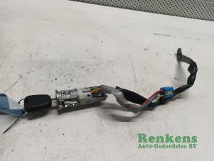 Used Ignition lock + key Citroen Xsara Picasso (CH) 2.0 16V Price € 35,00 Margin scheme offered by Renkens Auto-Onderdelen B.V.