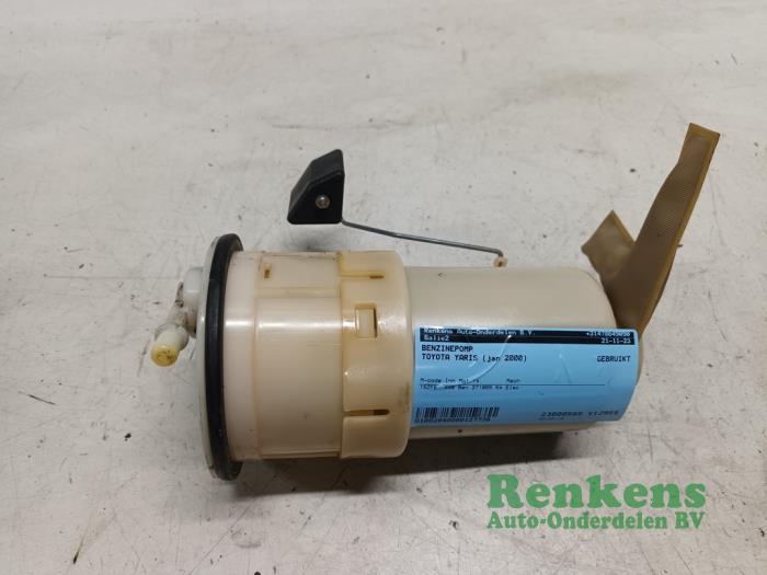 Gebrauchte Benzinpumpe Toyota Yaris (P1) 1.0 16V VVT-i Preis € 35,00 Margenregelung angeboten von Renkens Auto-Onderdelen B.V.