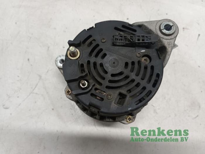 Dynamo d'un Audi A4 (B5) 1.6 1995