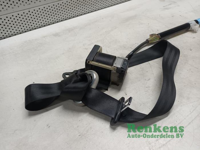 Front seatbelt, left from a Volkswagen Sharan (7M8/M9/M6) 1.9 TDI 115 2003