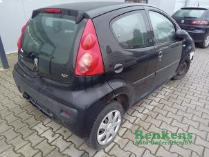 Used Sill, right Peugeot 107 1.0 12V Price on request offered by Renkens Auto-Onderdelen B.V.