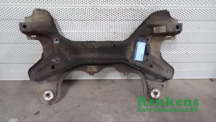 Used Subframe Volkswagen Golf IV (1J1) 1.4 16V Price € 40,00 Margin scheme offered by Renkens Auto-Onderdelen B.V.