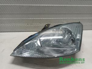 Used Headlight, left Ford Focus 1 Wagon 1.8 16V Price € 30,00 Margin scheme offered by Renkens Auto-Onderdelen B.V.
