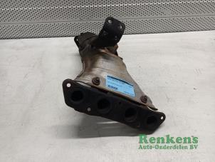 Used Exhaust manifold + catalyst Toyota Corolla Verso (R10/11) 1.8 16V VVT-i Price on request offered by Renkens Auto-Onderdelen B.V.