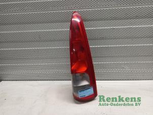 Usados Luz trasera derecha Chevrolet Tacuma 2.0 CDX 16V Precio € 25,00 Norma de margen ofrecido por Renkens Auto-Onderdelen B.V.