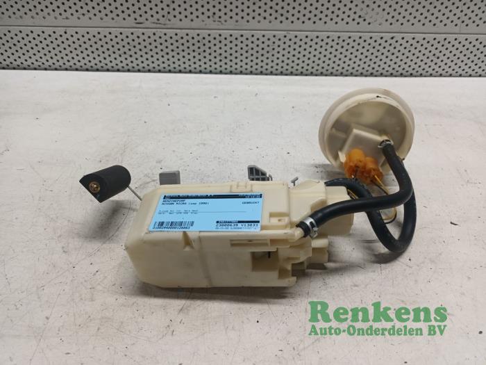 Begagnade Bensinpump Nissan Micra (K11) 1.3 LX,SLX 16V Pris € 40,00 Marginaltabell erbjuds av Renkens Auto-Onderdelen B.V.