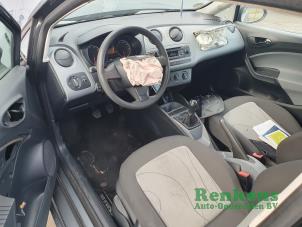 Usagé Kit revêtement (complet) Seat Ibiza IV SC (6J1) 1.4 16V Prix sur demande proposé par Renkens Auto-Onderdelen B.V.