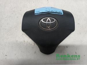 Usados Airbag izquierda (volante) Toyota Corolla Verso (R10/11) 1.8 16V VVT-i Precio € 40,00 Norma de margen ofrecido por Renkens Auto-Onderdelen B.V.