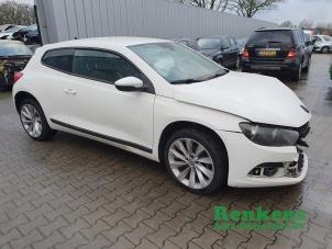 Used Front wing, right Volkswagen Scirocco (137/13AD) 1.4 TSI 122 16V Price on request offered by Renkens Auto-Onderdelen B.V.