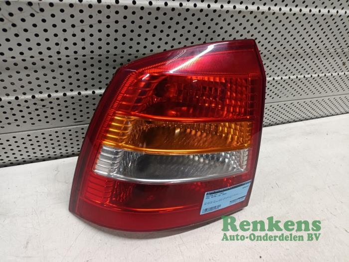 Taillight, left from a Opel Astra G (F08/48) 1.6 16V 2000