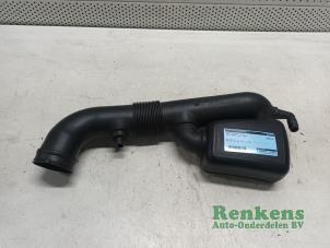 Used Air intake hose Opel Astra G (F08/48) 1.6 16V Price € 25,00 Margin scheme offered by Renkens Auto-Onderdelen B.V.