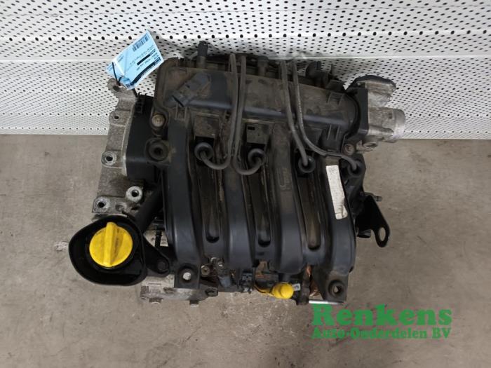 Motor de un Renault Twingo II (CN) 1.2 16V 2009