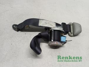 Used Rear seatbelt, left Daihatsu Cuore (L251/271/276) 1.0 12V DVVT Price € 25,00 Margin scheme offered by Renkens Auto-Onderdelen B.V.