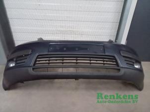 Used Front bumper Ford Focus C-Max 2.0 TDCi 16V Price on request offered by Renkens Auto-Onderdelen B.V.