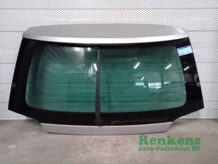 Usados Ventanilla detrás Fiat Stilo MW (192C) 1.6 16V Precio € 60,00 Norma de margen ofrecido por Renkens Auto-Onderdelen B.V.